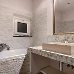 Nespolo Villa *