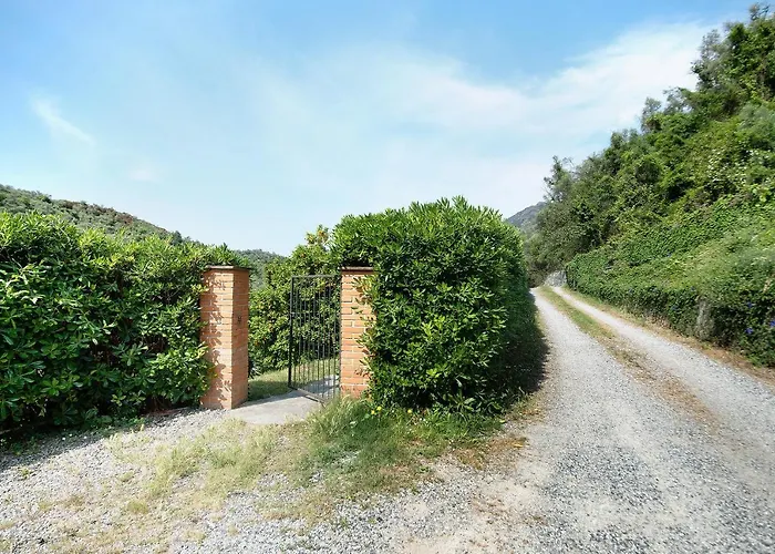 Nespolo Villa *