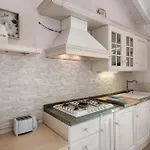 Nespolo Villa *