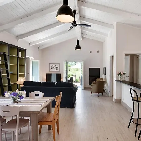 Nespolo * לבנטו