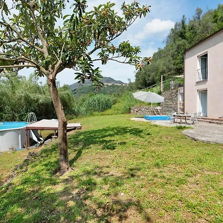 Nespolo Villa *
