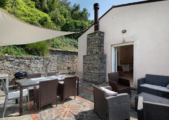 Nespolo Villa Levanto